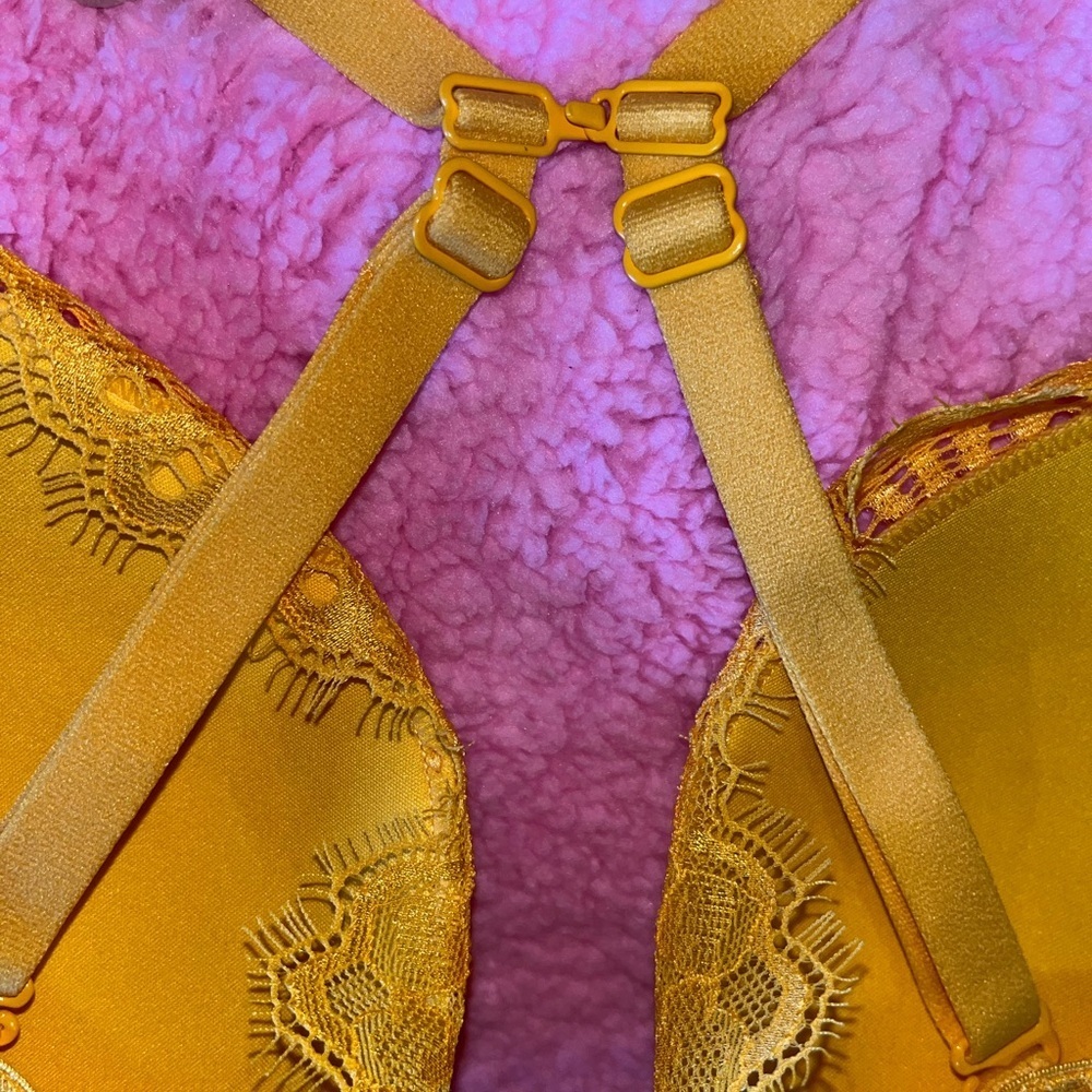 2 for $40 La Senza Beyond Sexy Bra - Picture 5 of 9